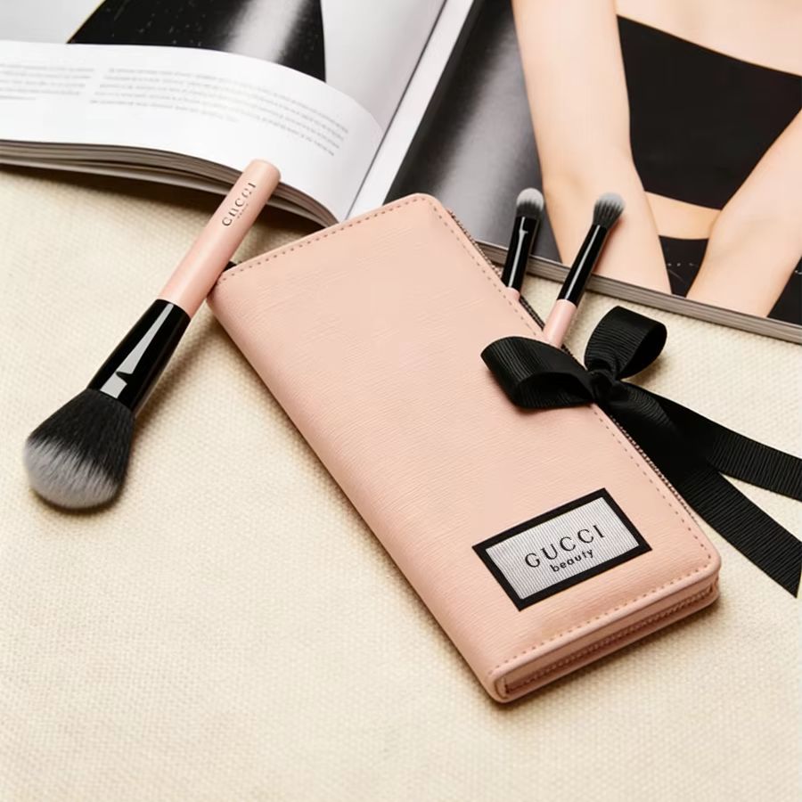 GUCCI'nin Çantası Makyaj Fırça - Luxury Skincare And Makeup Brands incelemesi ve fiyatı