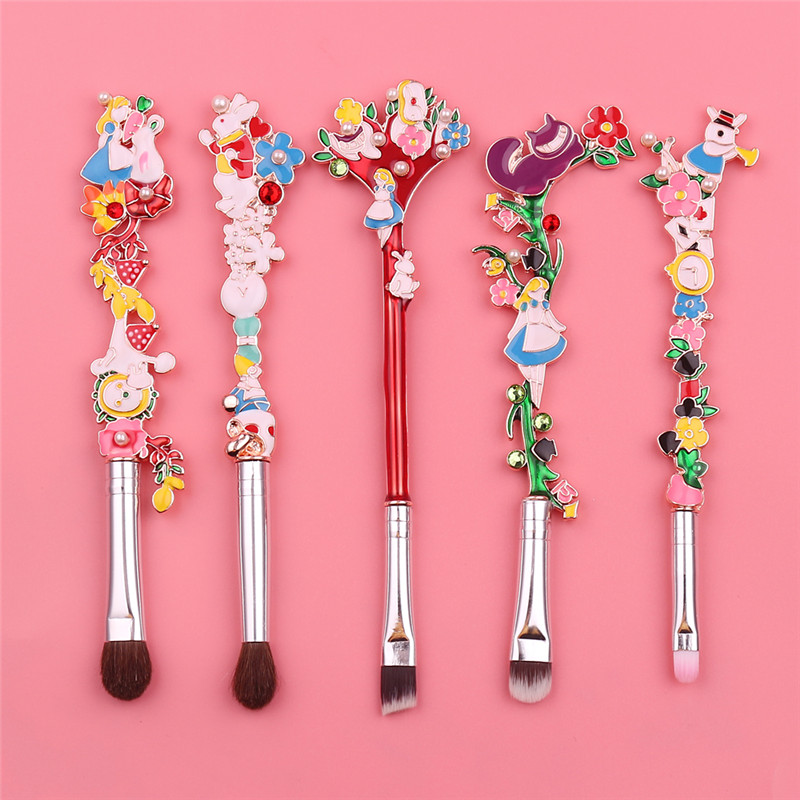 Lüks 5 adet/takım Makyaj Fırça - Luxury Skincare And Makeup Brands incelemesi ve fiyatı