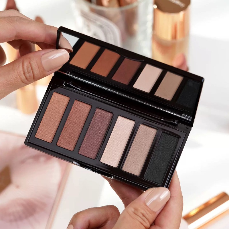 Lüks Charlotte Tilbury Marka M - Luxury Skincare And Makeup Brands incelemesi ve fiyatı